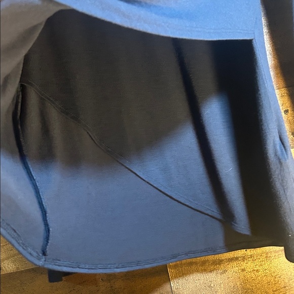 Banana Republic Navy Long Sleeve Women's Top - Picture 6 of 7